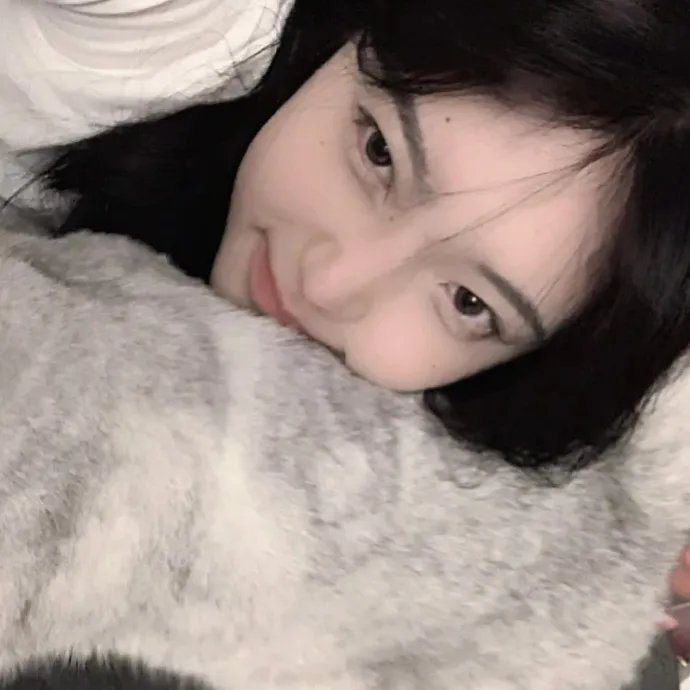 给我亲一下能咋滴